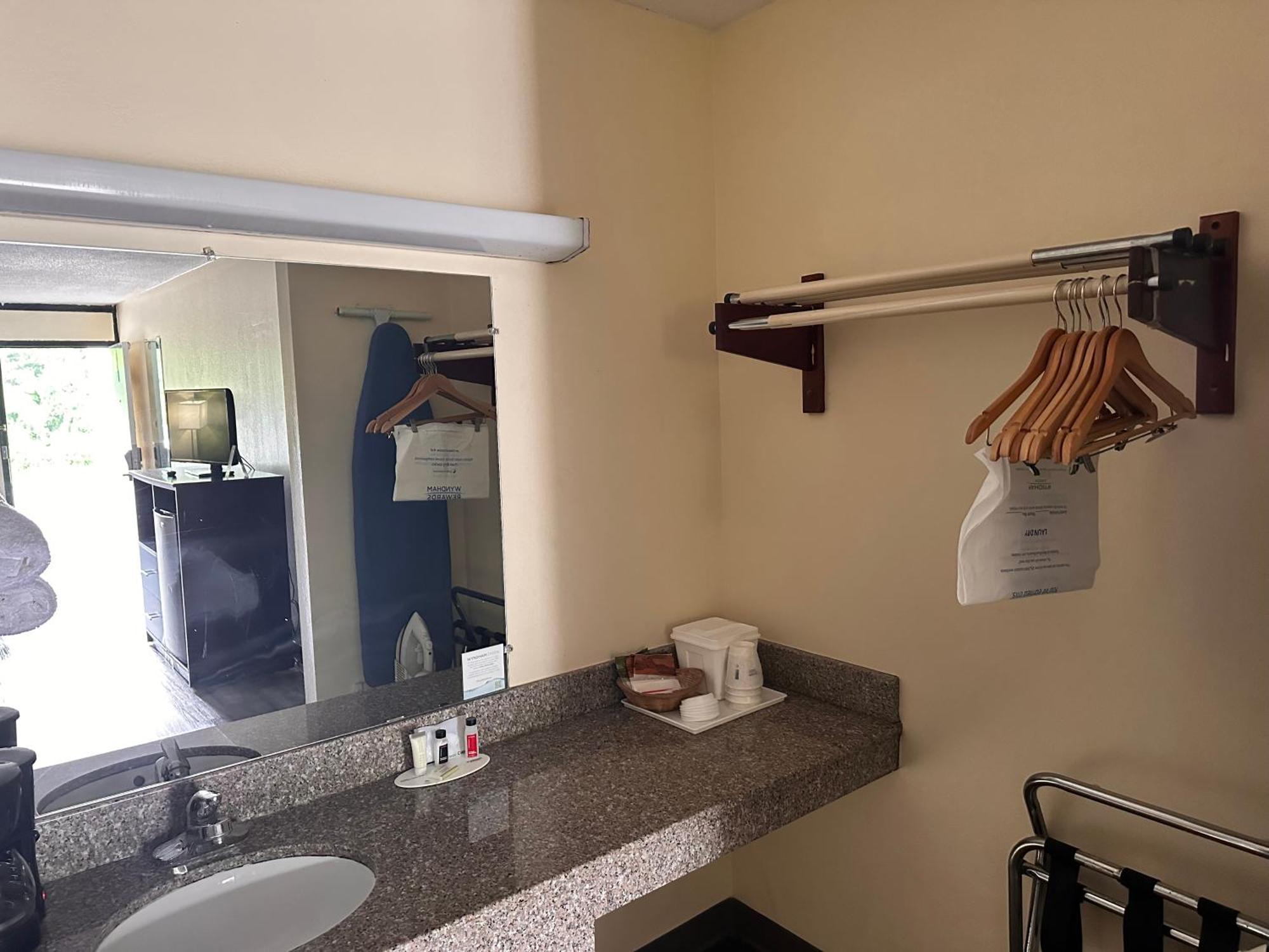 Travelodge By Wyndham Κλάρκσβιλ Εξωτερικό φωτογραφία