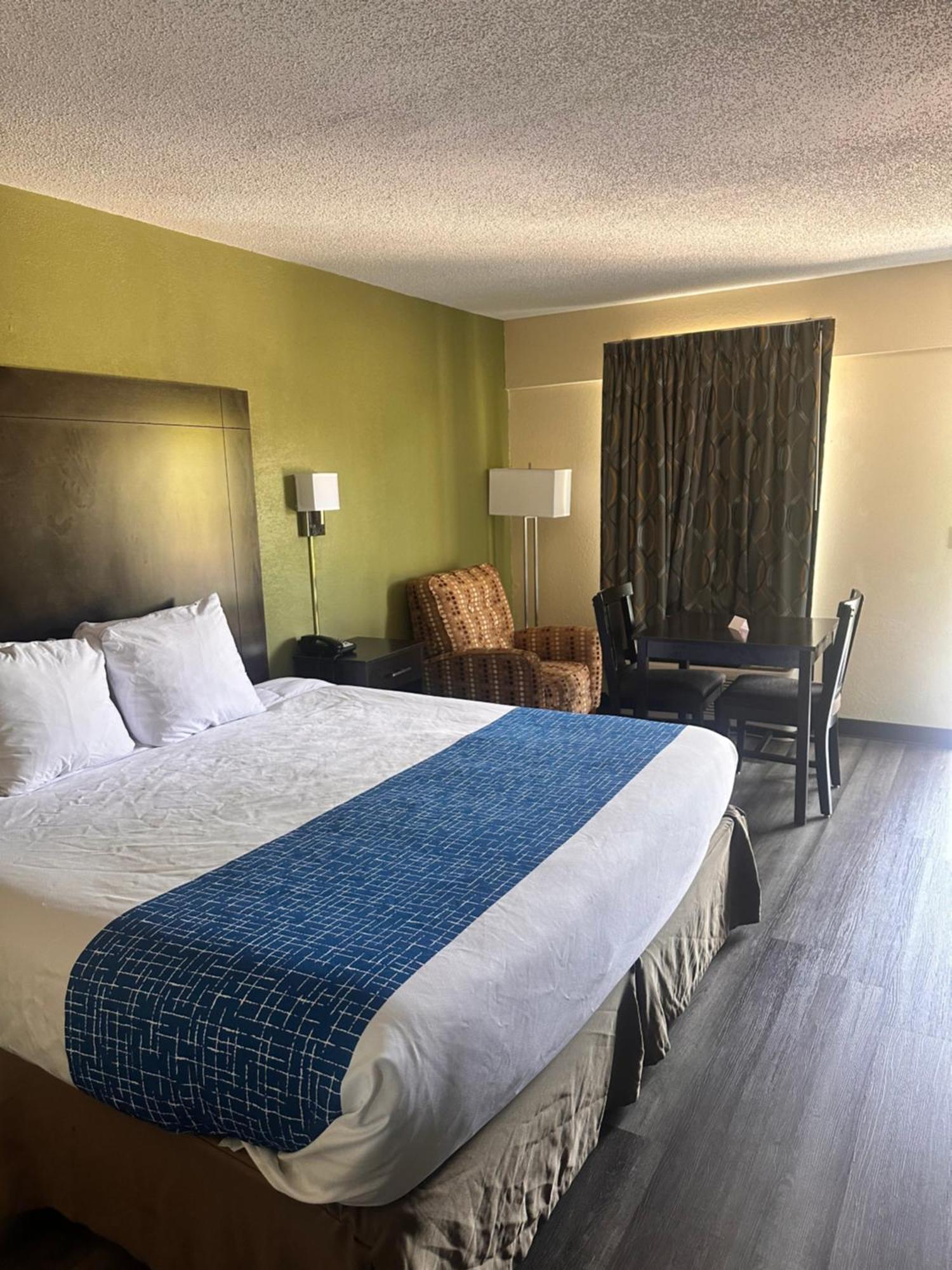 Travelodge By Wyndham Κλάρκσβιλ Εξωτερικό φωτογραφία