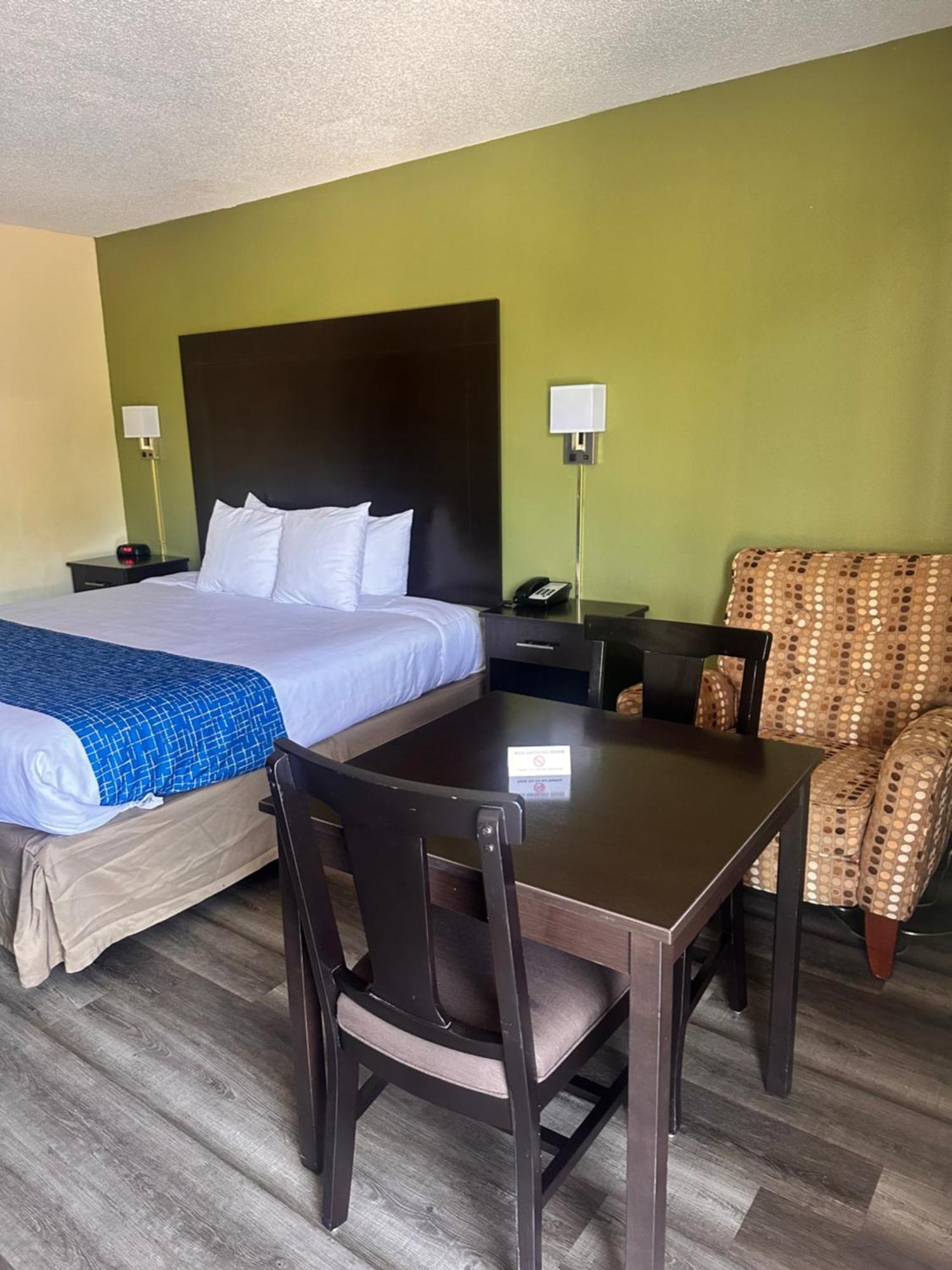Travelodge By Wyndham Κλάρκσβιλ Εξωτερικό φωτογραφία